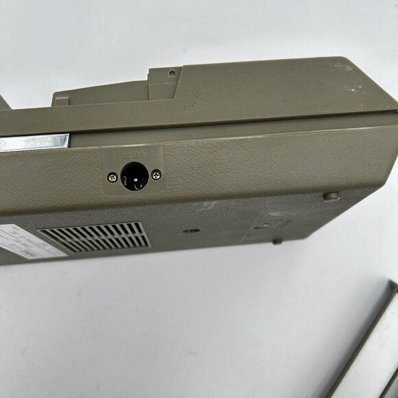 Milovac Cassette Recorder CR-103 play works but does need repair for parts read - Picture 5 of 11